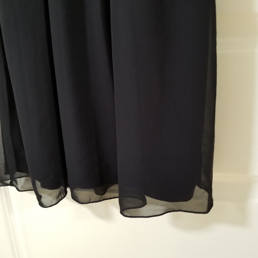 Dress - Picture 3 of 5